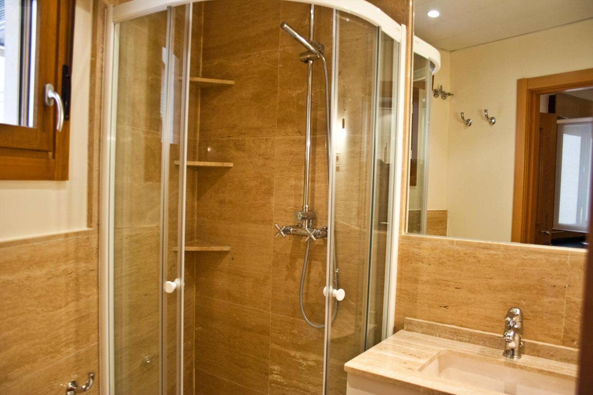 Apartment In Chamberi Мадрид Екстериор снимка