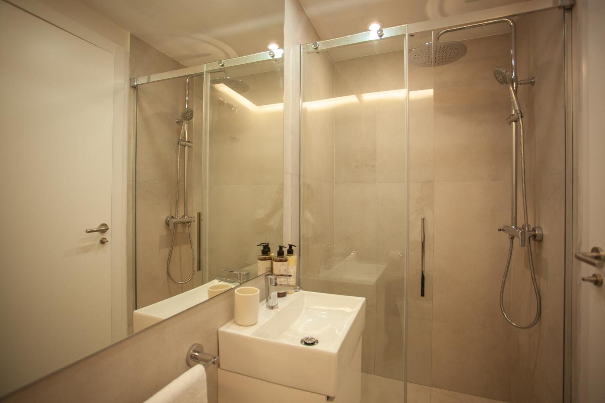Apartment In Chamberi Мадрид Стая снимка